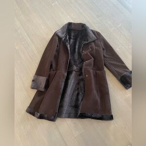 Beautiful soft and warm brown coat by Larry Levine sz m
